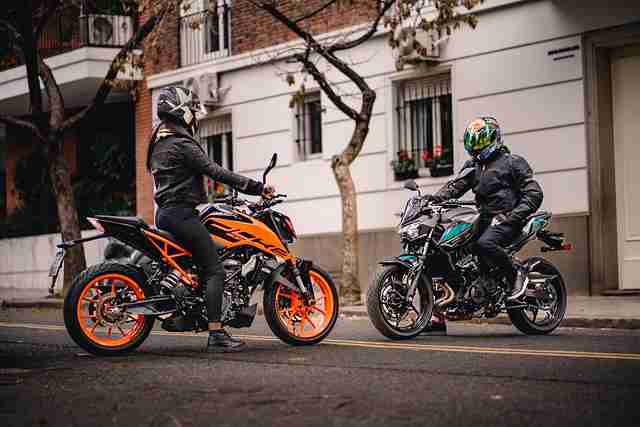 探花精选拍摄视角突破｜视频剪辑风格盘点实拍感增强